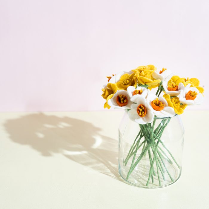 Aveva Vilt Endless flower daffodil white