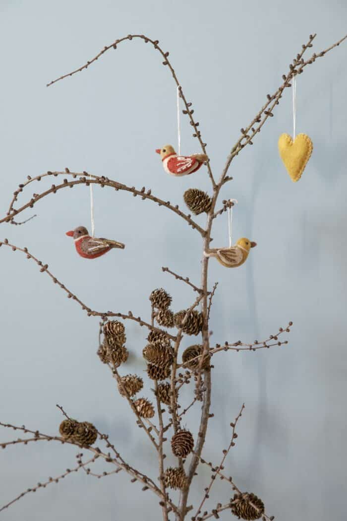 3 vilten vogel hangers met kraaltjes