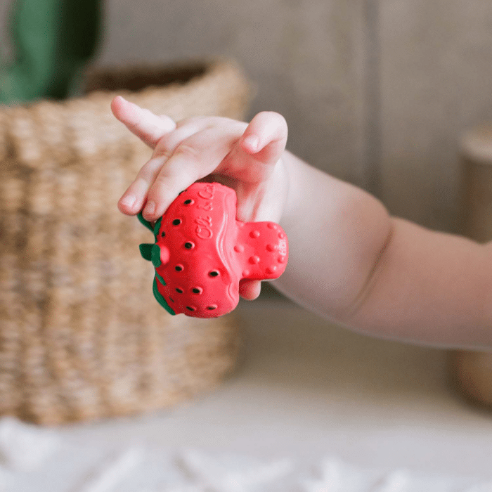 Sweetie the Strawberry mini bijtspeeltje