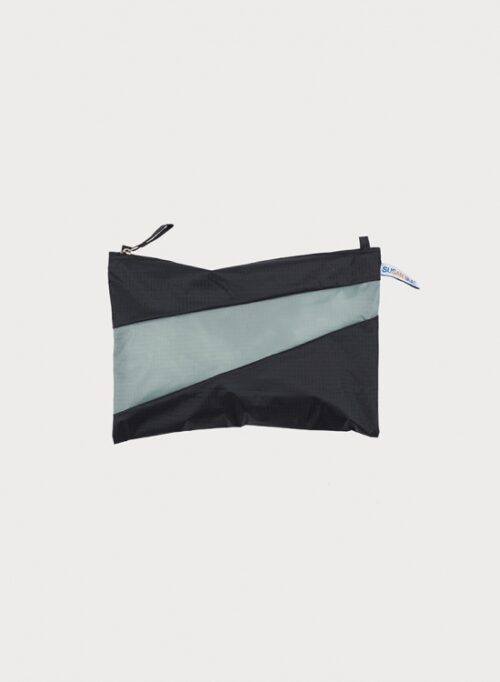 The New Pouch Medium Black & Grey