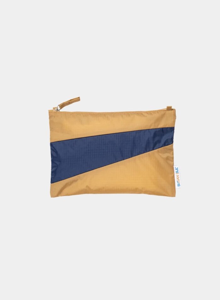 The New Pouch Medium Camel & Navy