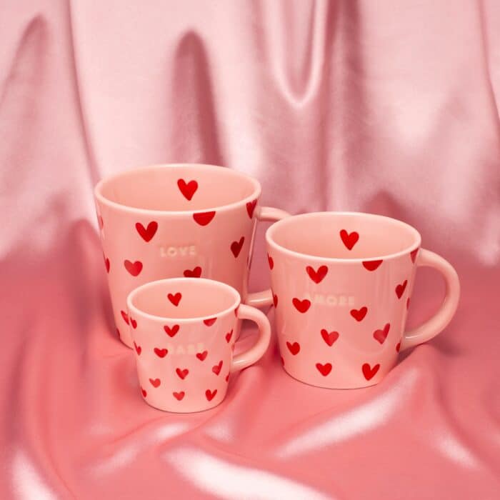 Cappuccinokop hearts Amore pink